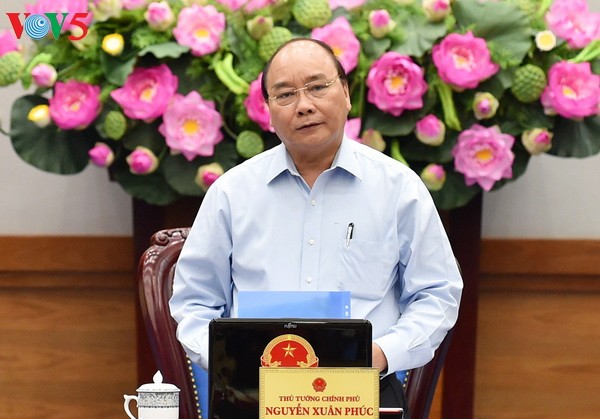 Premierminister Nguyen Xuan Phuc leitet Sitzung zur Verfassung der Gesetze - ảnh 1